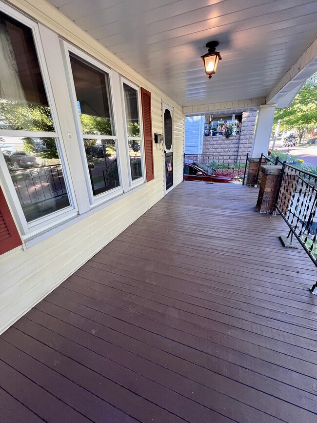 Building Photo - 1116 Murray Ave