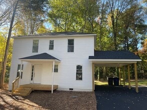 Building Photo - 130 Turner St