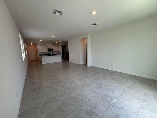 Building Photo - 5526 Clove Row