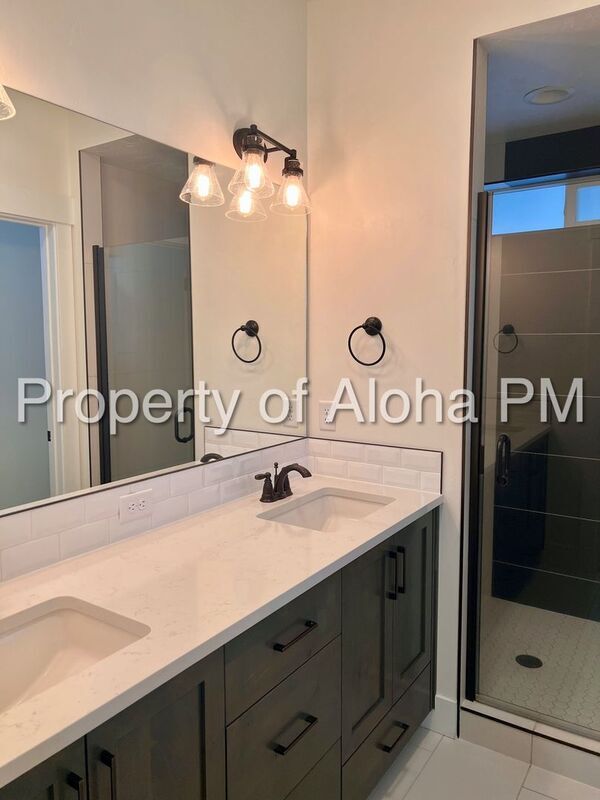 Building Photo - 496 N Emma Ave