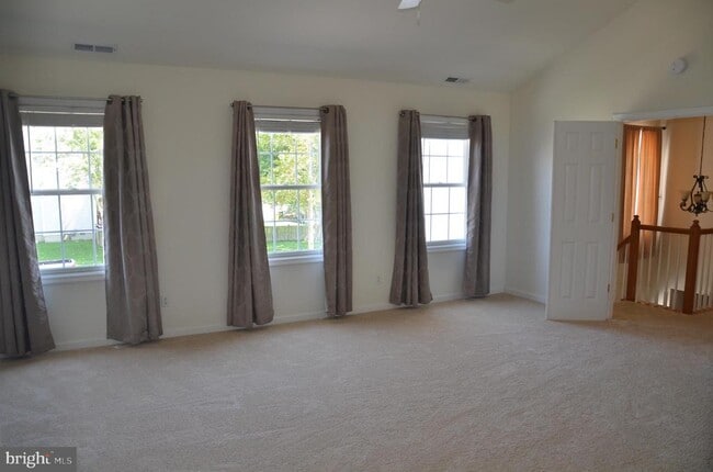 Building Photo - 8678 Mulberry Dr