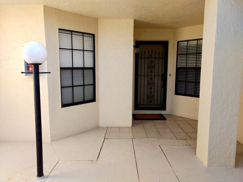 Building Photo - 16999 Terraverde Cir