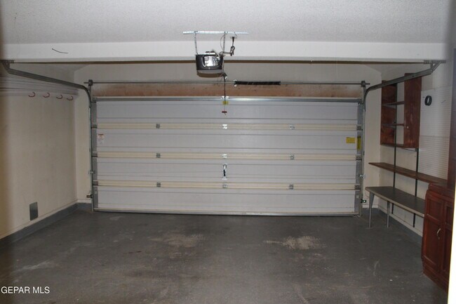 Building Photo - 12516 Twin Leaf Dr