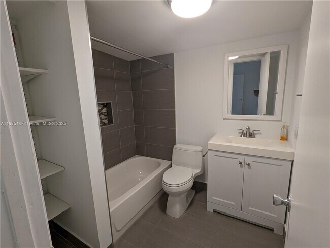 Building Photo - 11481 SW 145th Ave