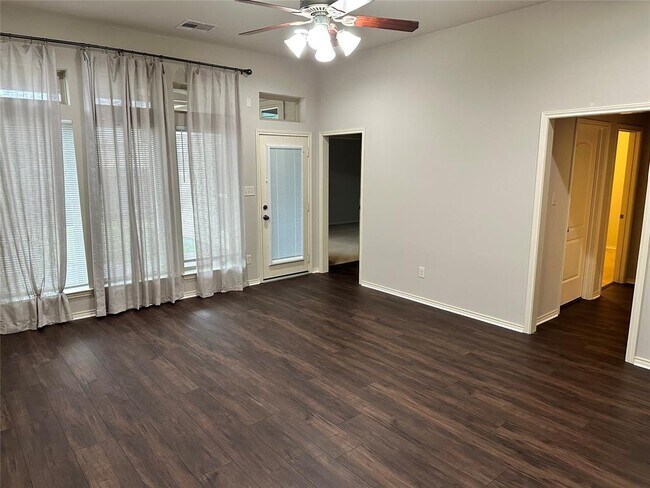 Building Photo - 2402 Morgan Ridge Ln