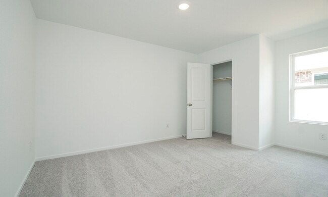 Building Photo - 6819 Flowering Ginger Ln