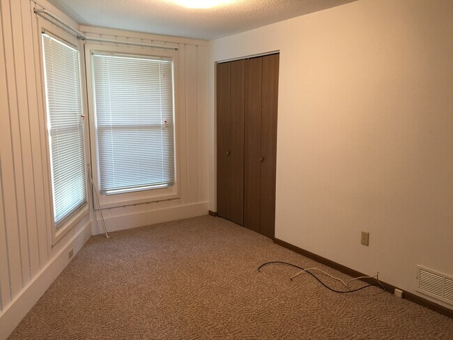 Bonus Room Pic 2 - 800 Village Dr