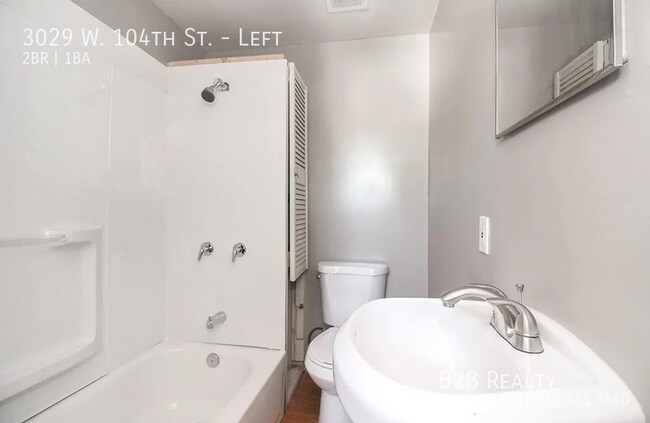 Building Photo - 3029 W 104th St