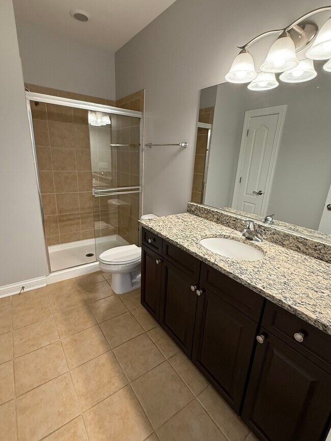 Building Photo - 1800 Amberley Ct