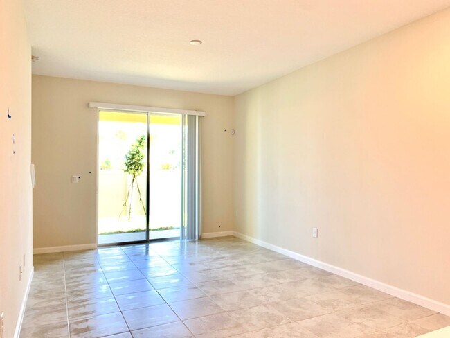 Building Photo - Awesome Townhome for rent