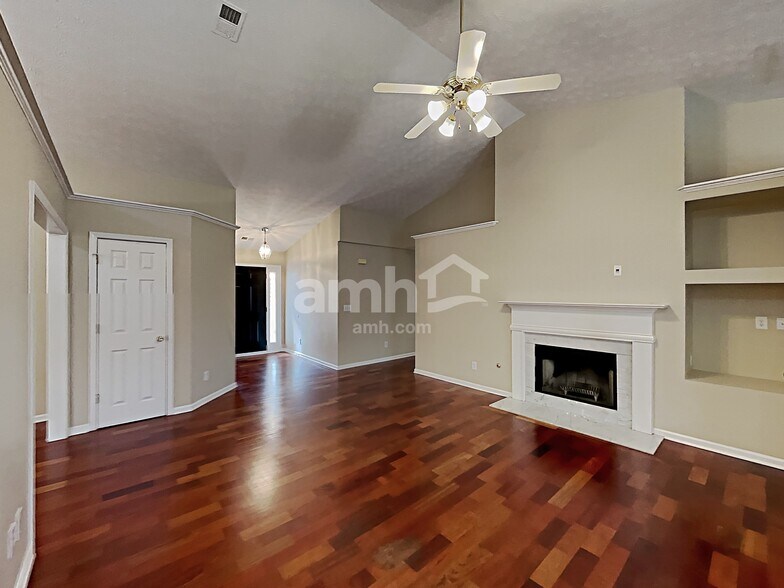 Building Photo - 3262 Millhollow Ter