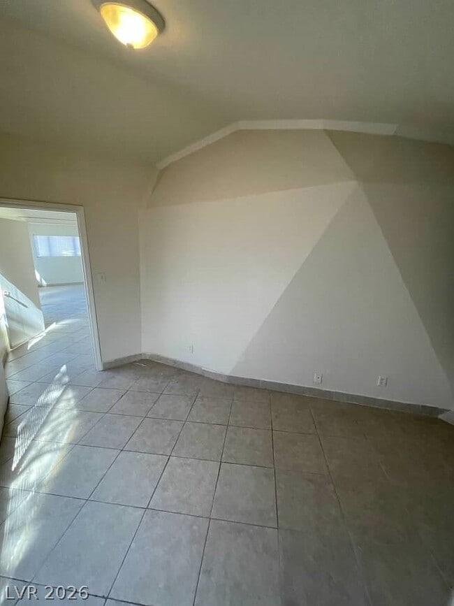 Building Photo - 1427 San Felipe Dr