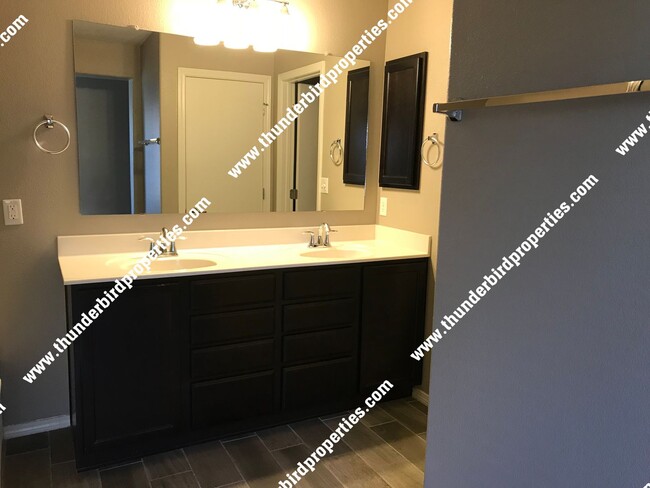 Building Photo - Stunning Mesa Del Sol Home