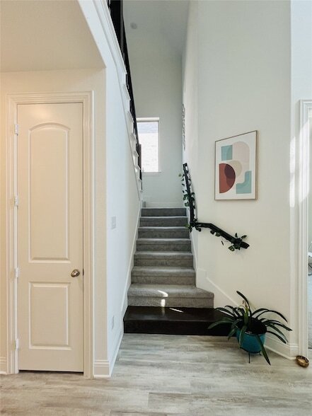 Building Photo - 3121 Casablanca St