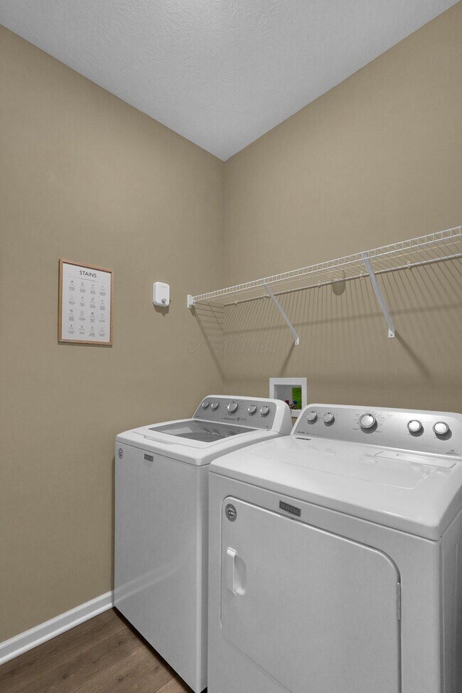 Building Photo - 272 Mannaseh Dr W