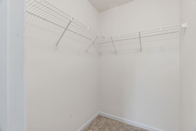Building Photo - Charming 4-Bedroom Home in Prime St. Charl...