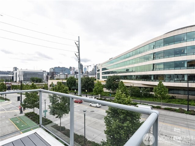 Building Photo - 501 Roy St