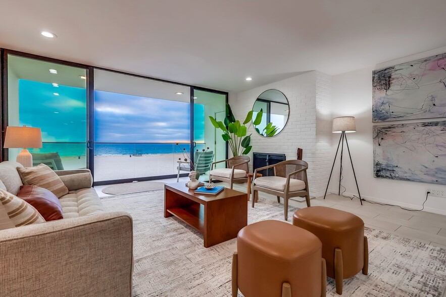 Building Photo - 1510 The Strand