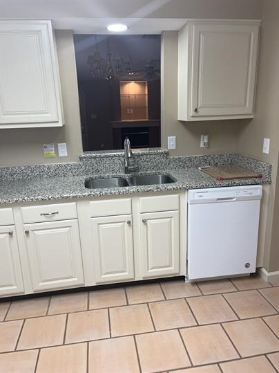 Building Photo - 4 Laura Dr