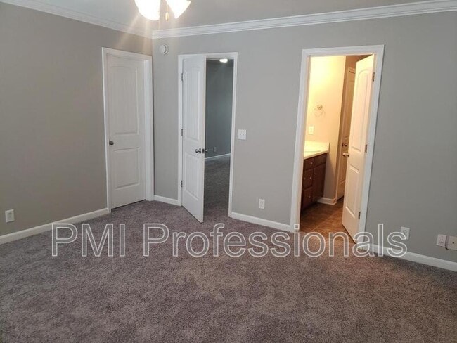 Building Photo - 609 Bonneville Ln