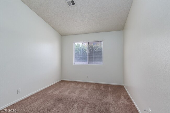 Building Photo - 121 Hanover Dr