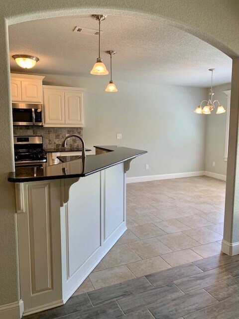 Building Photo - 890 Choate Pl Cir