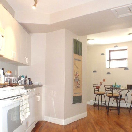 Primary Photo - 151 Sip Ave