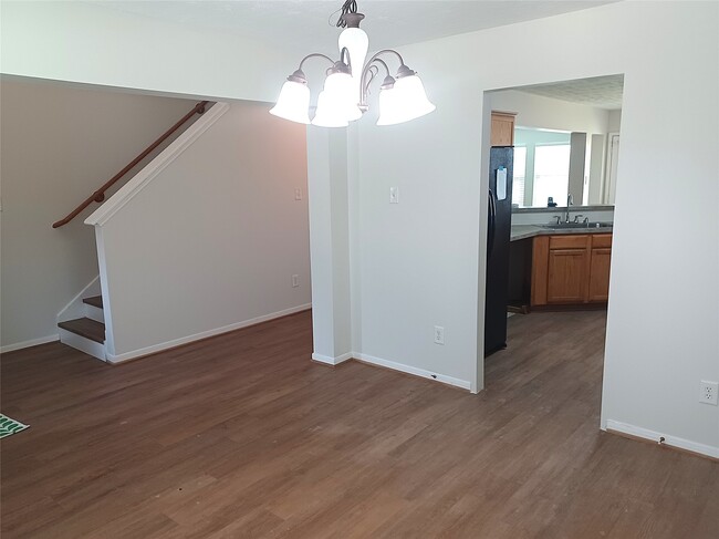 Building Photo - 13414 Beechglen Ln