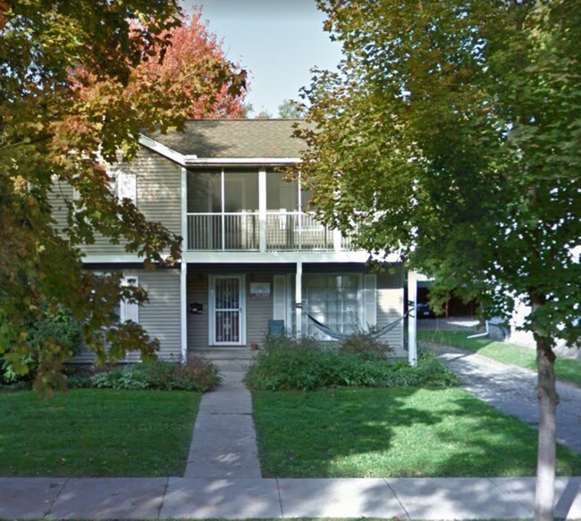 Building Photo - 1514 Golden Ave