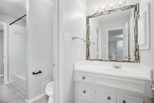 Building Photo - 122 Crystal Reef Dr