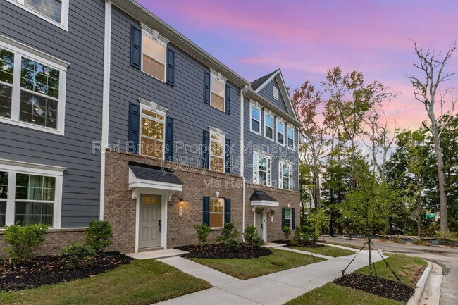 Building Photo - 306 New Gallant Dr