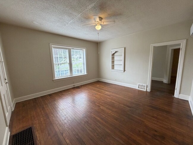 Building Photo - 1143 A&amp;B N Broad St.