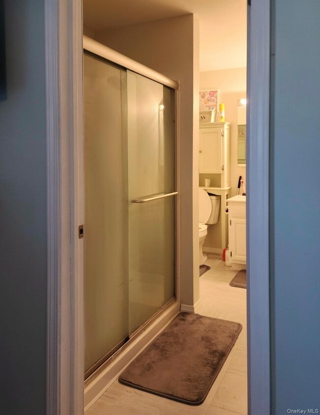 Building Photo - 104 Zugibe Ct