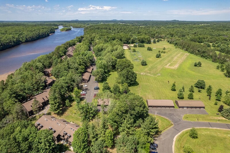 Building Photo - 7 Elm Trail