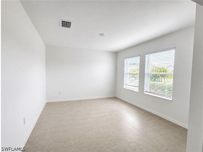Building Photo - 17277 Cantu Ct