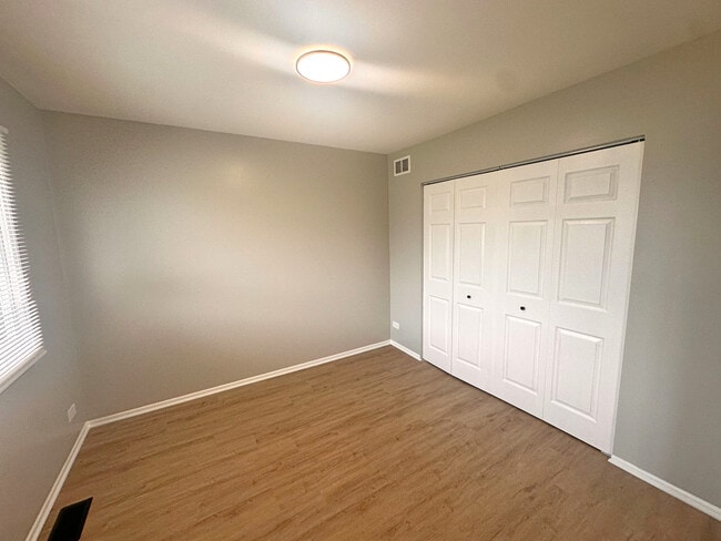 Building Photo - 940 Sandpiper Ct