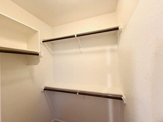 Building Photo - 1106 Merganser Way