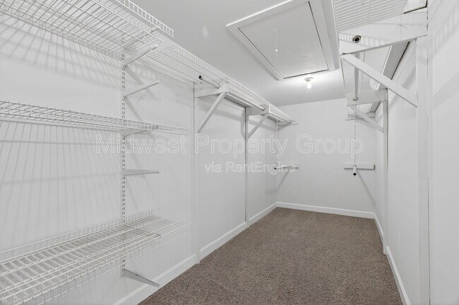 Building Photo - 90 Sutters Mill Rd