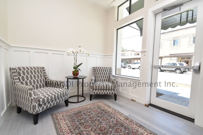 Primary Photo - Spectacular 2 Bedroom townhouse apartment.