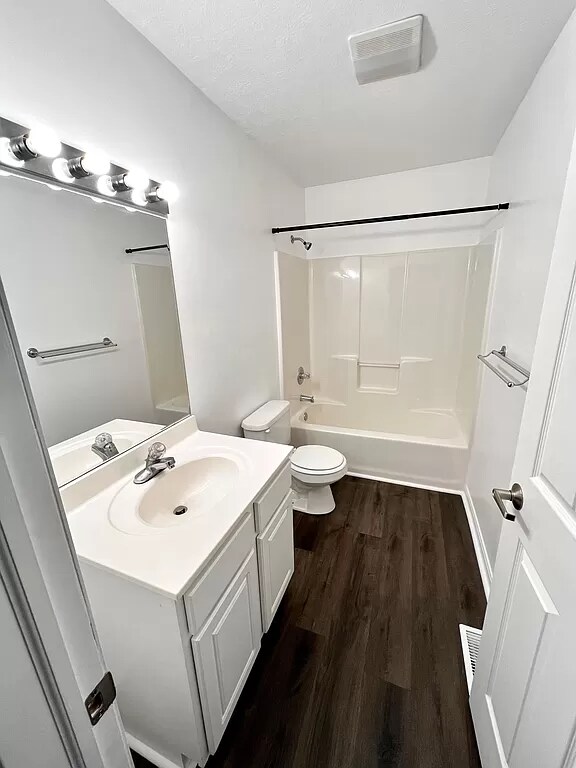 Building Photo - 3860 S Cramer Cir