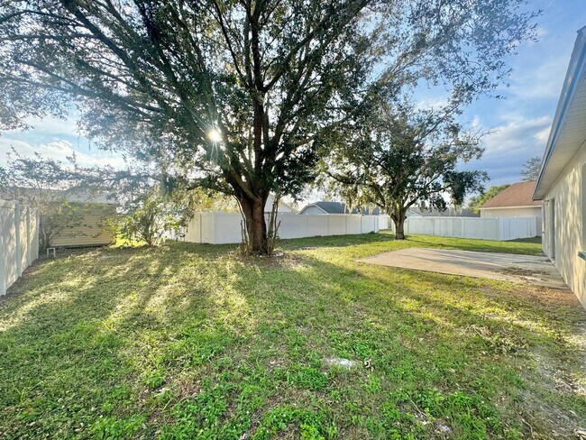 Building Photo - 3511 Majesty Loop