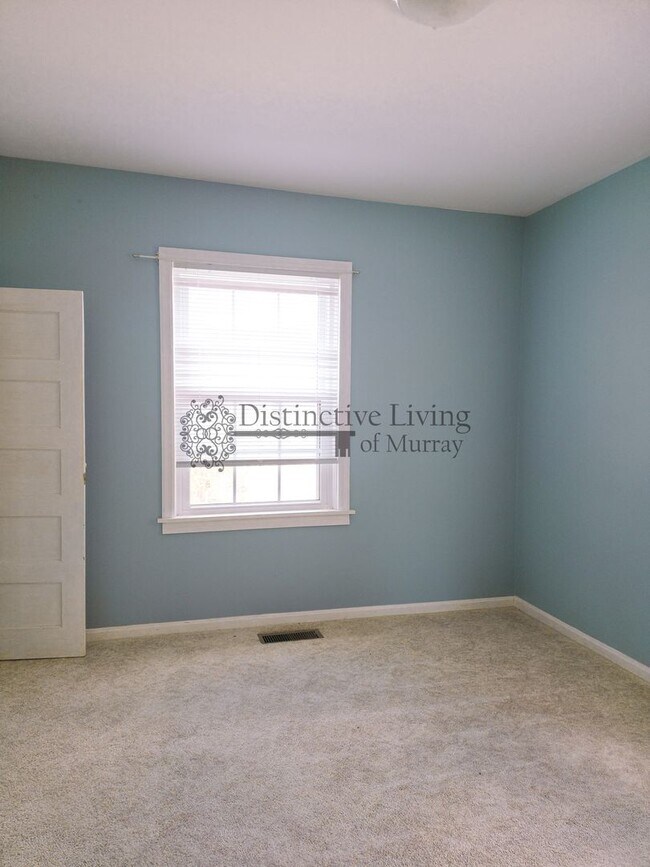 Building Photo - Attention Front Porch Sittin' Lovers- 2 bed 1 bath house in the country in Hazel