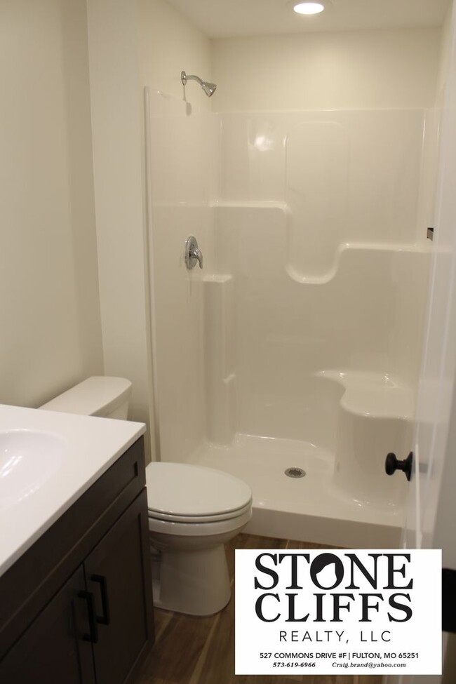 Building Photo - 904 Scott Station Rd