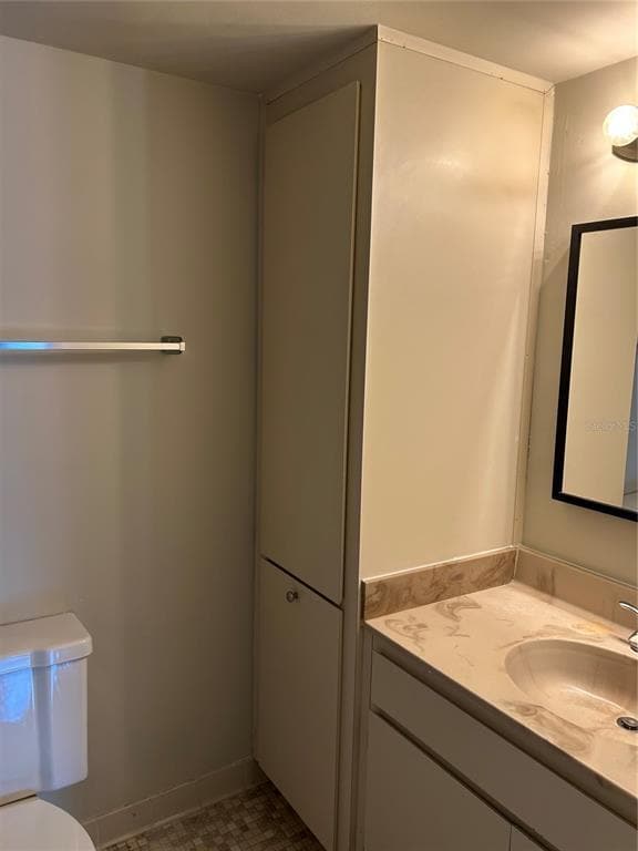 Building Photo - 958 E Michigan St