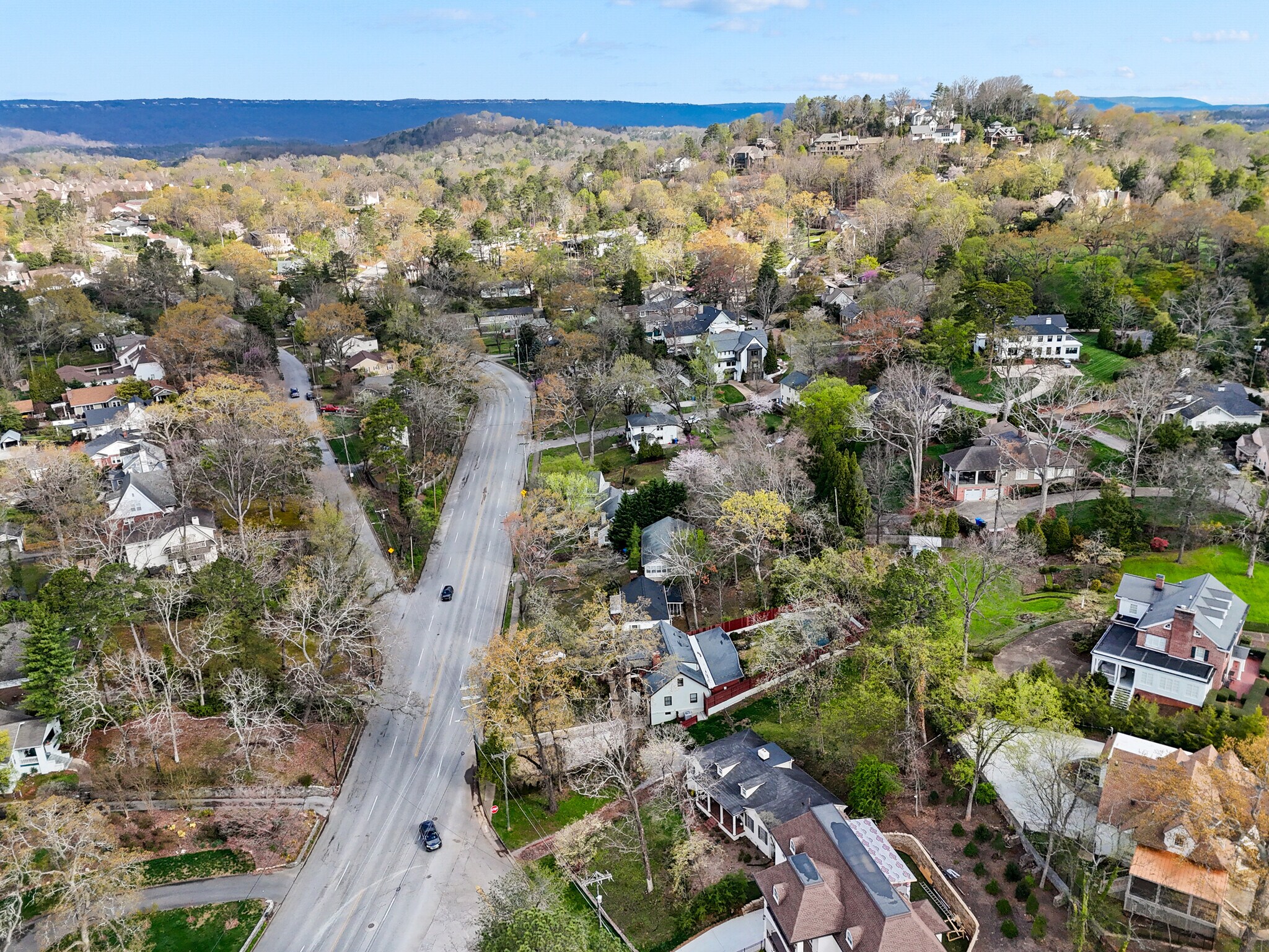 Building Photo - 1504 Hixson Pike