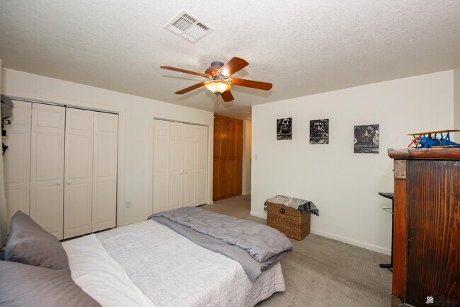 Building Photo - 11239 E 27th Pl