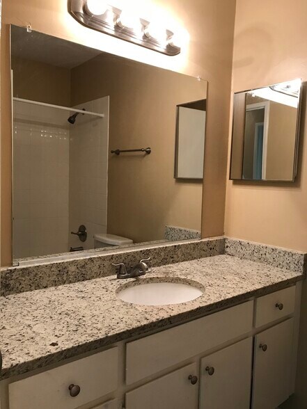 Building Photo - 2928 Abston Dr