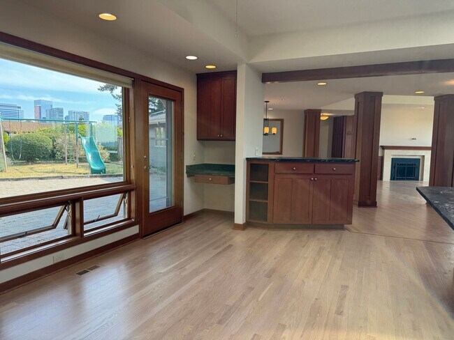 Building Photo - 9600 Hilltop Rd