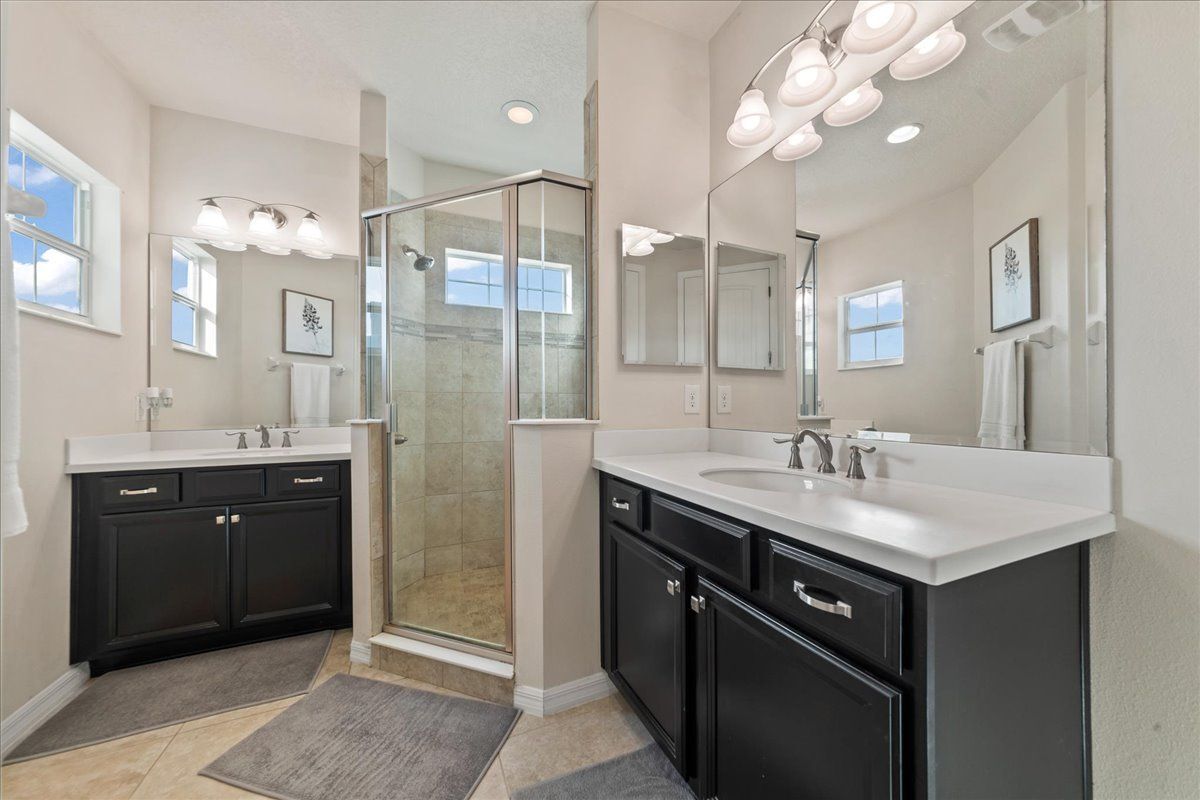 Building Photo - 4938 Sprint Cir