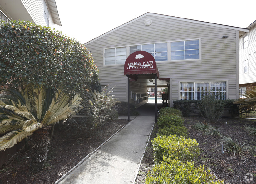 Primary Photo - Acadian Place Apartments